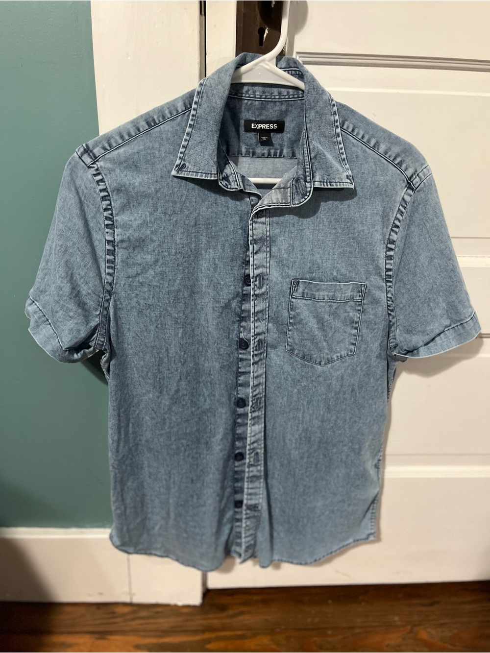 Express Light Wash Denim Short Sleeve Button-Down Shirt